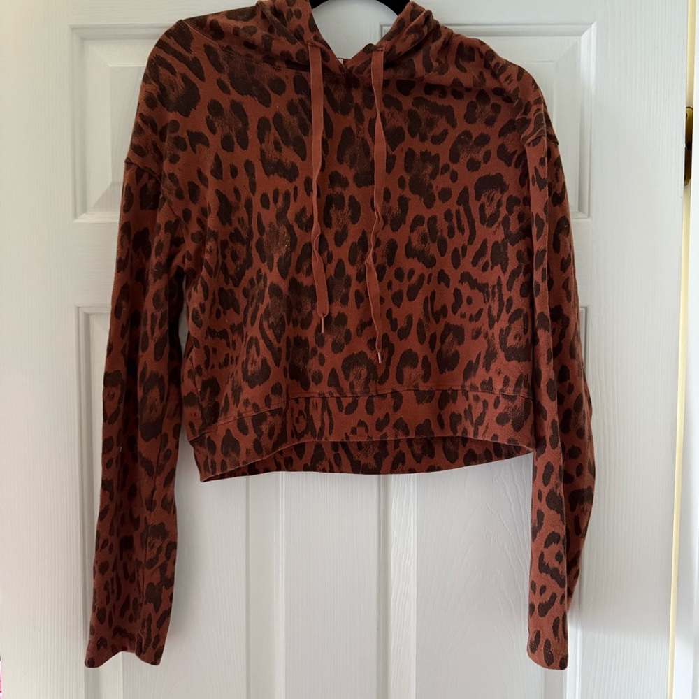 Socialite Cheetah Print Cropped Sweatshirt- size M